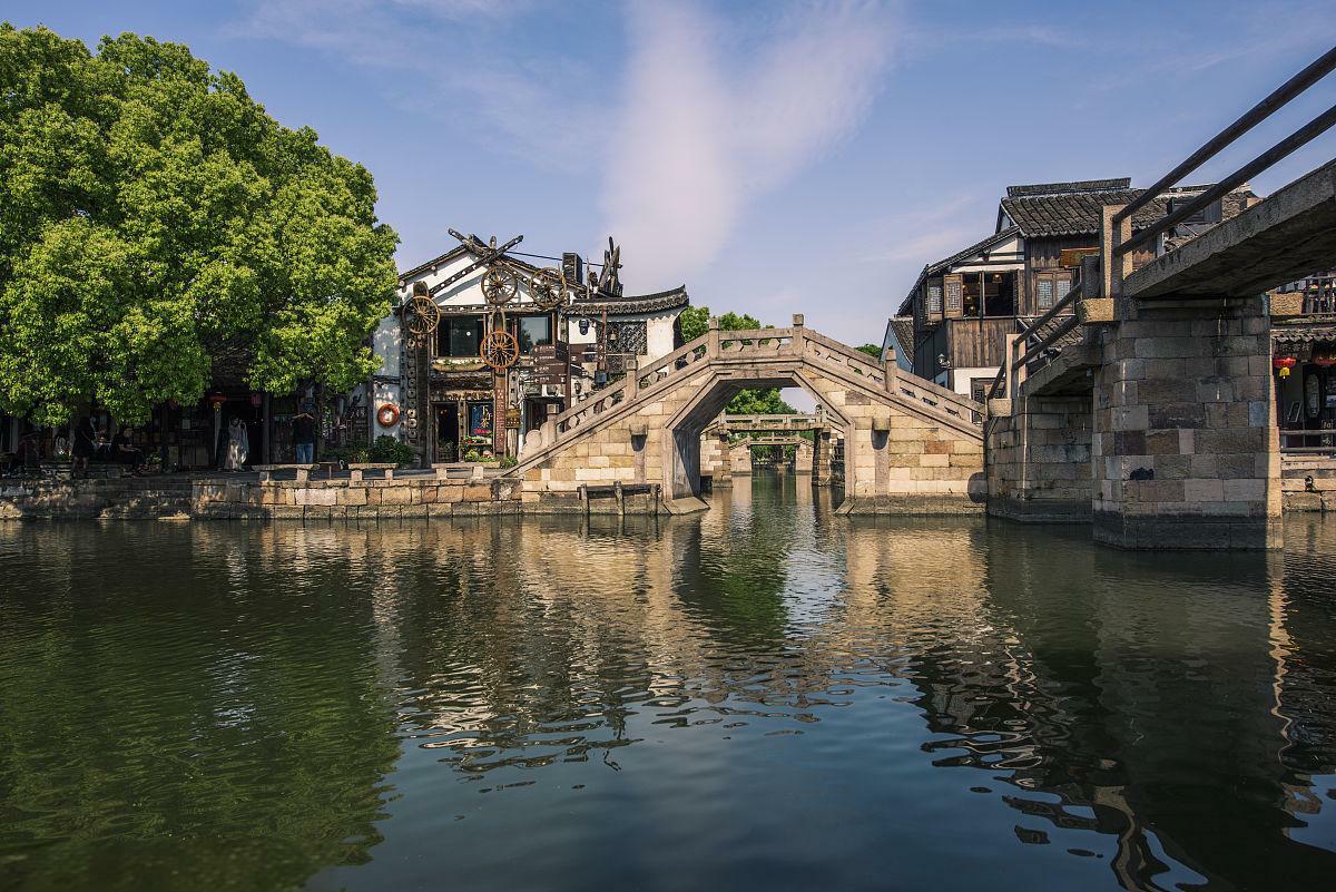 Xitang-Water-Town-Bridge-Suzhou